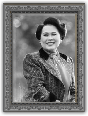 สมเด็จพระนางเจ้าสิริกิติ์ พระบรมราชชนนีพันปีหลวง