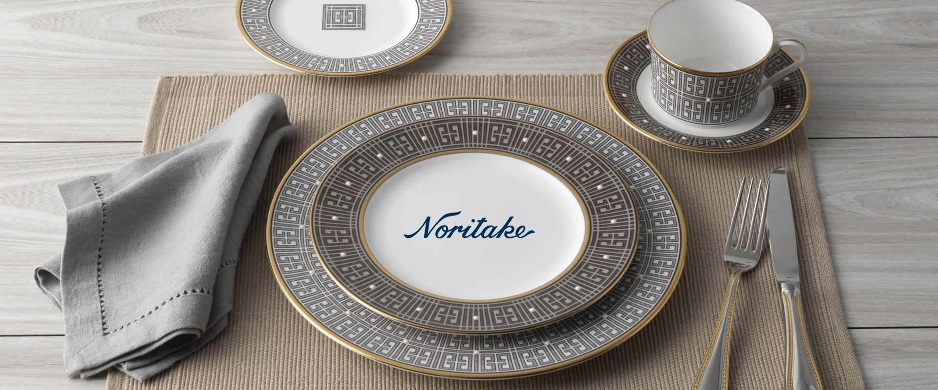 Noritake premium tableware setting